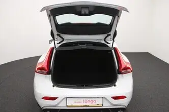 Volvo V40, 2.0, 88 kW, diesel, manual, front-wheel drive