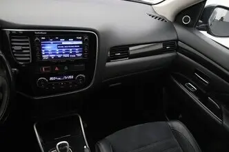 Mitsubishi Outlander, 2.0, 89 kW, pistikhübriid, automaat, nelikvedu