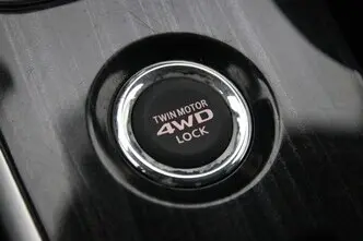 Mitsubishi Outlander, 2.0, 89 kW, pistikhübriid, automaat, nelikvedu