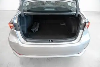 Toyota Corolla, 1.8, 125 kW, гибрид, автомат, передний привод