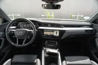 Audi e-tron, 370 kW, elekter, automaat, nelikvedu