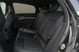 Audi e-tron, 370 kW, elekter, automaat, nelikvedu