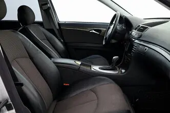 Mercedes-Benz E 220, 2.1, 149 kW, diesel, automatic, rear-wheel drive