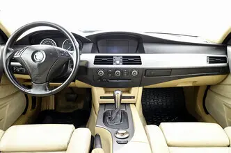 BMW 525, 2.5, 176 kW, diesel, automatic, rear-wheel drive