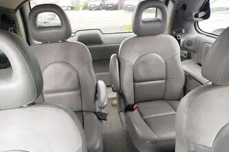 Chrysler Voyager, 2.8, 149 kW, diesel, automatic, front-wheel drive