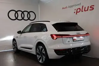Audi Q8 e-tron, 158 kW, electric, automatic, four-wheel drive