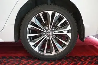 Toyota Corolla, 1.8, 72 kW, hübriid, automaat, esivedu