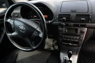 Toyota Avensis, 1.8, 95 kW, petrol, automatic, front-wheel drive