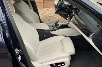 BMW 530, 3.0, 195 kW, diesel, automatic, four-wheel drive
