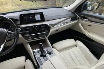 BMW 530, 3.0, 195 kW, diesel, automatic, four-wheel drive