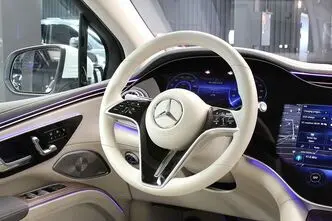 Mercedes-Benz EQS SUV 580, 135 kW, elekter, nelikvedu