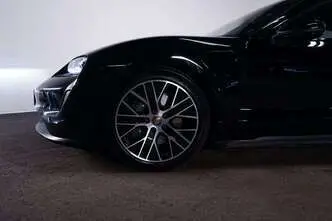 Porsche Taycan, 240 kW, electric, automatic, rear-wheel drive