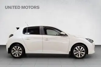 Peugeot 208, 1.2, 74 kW, petrol, automatic, front-wheel drive