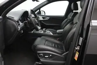 Audi Q7, 3.0, 190 kW, plug-in hybrid, automatic, four-wheel drive