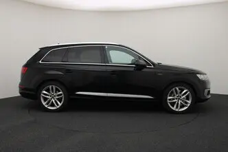 Audi Q7, 3.0, 190 kW, plug-in hybrid, automatic, four-wheel drive