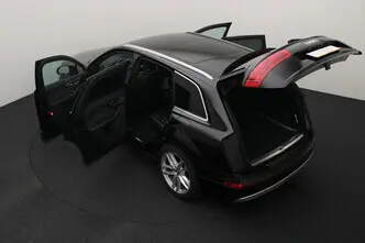 Audi Q7, 3.0, 190 kW, plug-in hybrid, automatic, four-wheel drive