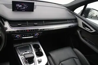 Audi Q7, 3.0, 190 kW, plug-in hybrid, automatic, four-wheel drive