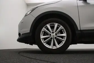 Nissan Qashqai, 1.2, 85 kW, бензин, автомат, передний привод