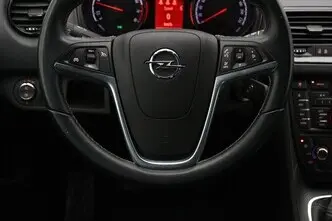 Opel Meriva, 1.4, 88 kW, бензин, механическая, передний привод
