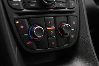 Opel Meriva, 1.4, 88 kW, бензин, механическая, передний привод