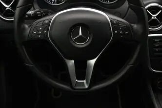 Mercedes-Benz A 180, 1.5, 80 kW, дизель, механическая, передний привод