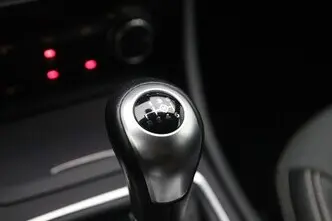 Mercedes-Benz A 180, 1.5, 80 kW, дизель, механическая, передний привод
