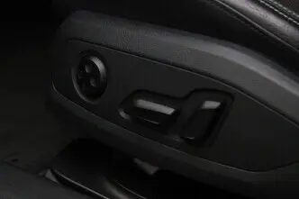Audi A4, 2.0, 140 kW, hybrid, automatic, front-wheel drive