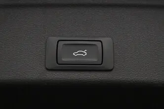 Audi A4, 2.0, 140 kW, hybrid, automatic, front-wheel drive