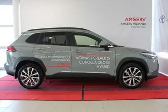 Toyota Corolla Cross, 1.8, 72 kW, hybrid, automatic, front-wheel drive