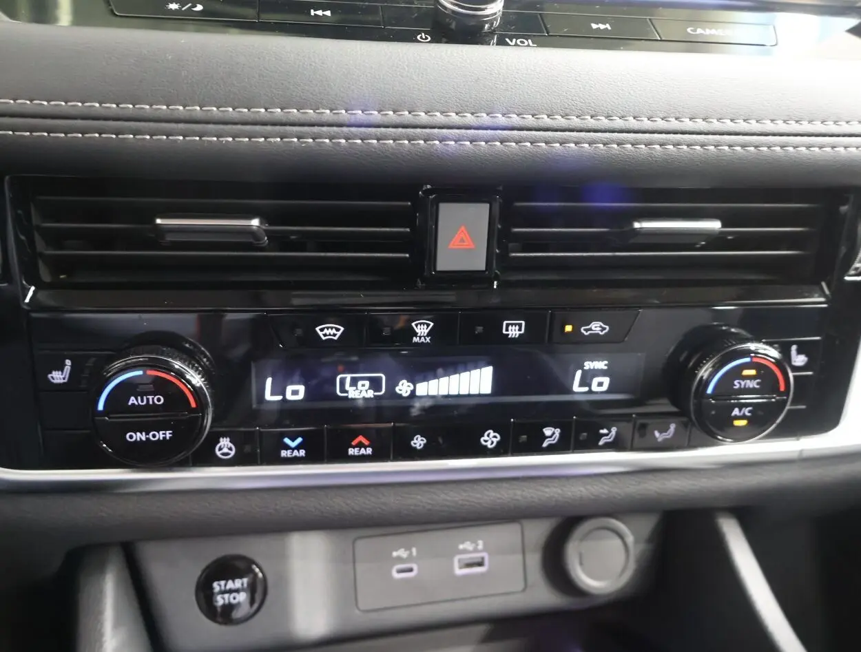 Nissan X-Trail, 1.5, 116 kW, hybrid, automatic, four-wheel drive