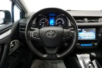 Toyota Avensis, 1.8, 108 kW, petrol, automatic, front-wheel drive