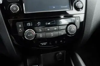 Nissan Qashqai, 1.2, 85 kW, бензин, автомат