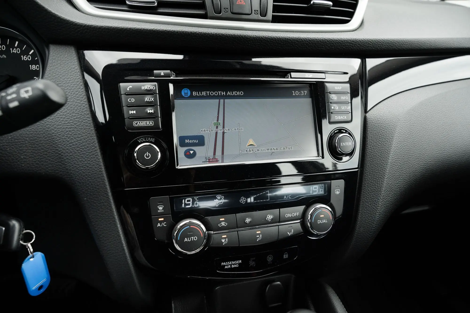 Nissan Qashqai, 1.2, 85 kW, бензин, автомат