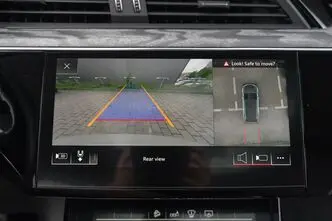 Audi e-tron, 300 kW, elekter, manuaal