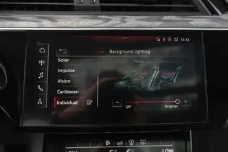 Audi e-tron, 300 kW, elekter, manuaal