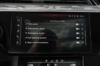 Audi e-tron, 300 kW, elekter, manuaal