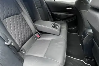 Toyota Corolla, 1.8, 72 kW, hübriid, automaat, esivedu