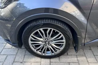 Toyota C-HR, 1.8, 72 kW, hübriid, automaat, esivedu