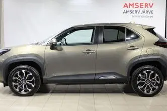 Toyota Yaris Cross, 1.5, 68 kW, hübriid, automaat, esivedu