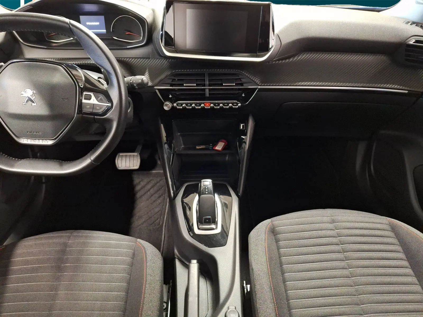 Peugeot 2008, 1.2, 96 kW, petrol, automatic, front-wheel drive