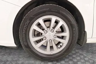 Hyundai i30, 1.4, 103 kW, бензин, автомат, передний привод