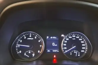 Hyundai i30, 1.4, 103 kW, бензин, автомат, передний привод