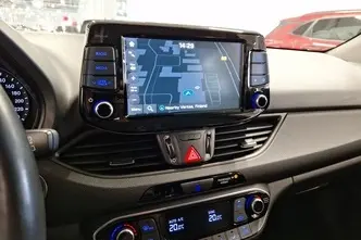 Hyundai i30, 1.4, 103 kW, бензин, автомат, передний привод