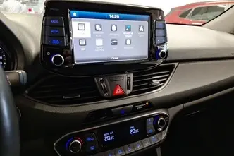 Hyundai i30, 1.4, 103 kW, бензин, автомат, передний привод