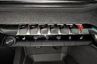 Peugeot 5008, 1.5, 96 kW, дизель, автомат, передний привод