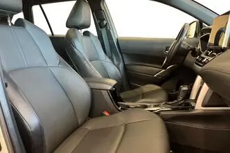 Toyota Corolla, 2.0, 112 kW, гибрид, автомат, полный привод