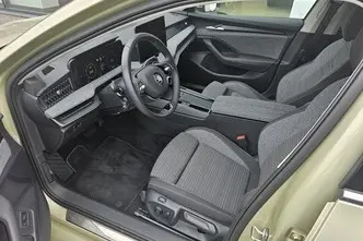 Škoda Superb, 1.5, 110 kW, гибрид, автомат, передний привод