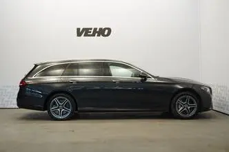 Mercedes-Benz E 300, 2.0, 143 kW, plug-in hybrid, automatic, four-wheel drive
