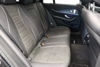Mercedes-Benz E 300, 2.0, 143 kW, plug-in hybrid, automatic, four-wheel drive