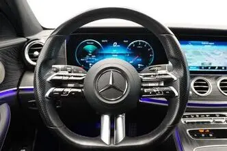 Mercedes-Benz E 300, 2.0, 143 kW, plug-in hybrid, automatic, four-wheel drive